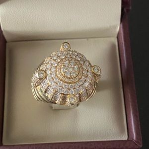 Men’s 14k yellow gold diamond ring